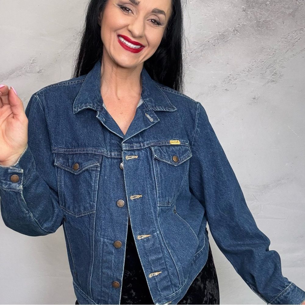 Rustler Blue Jean Jacket Trucker Style with Fitted Silhouette